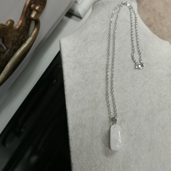 Natural Quartz Crystal Necklace Gemstone Pendant Stainless-Steel Chain 20" - Picture 8 of 15